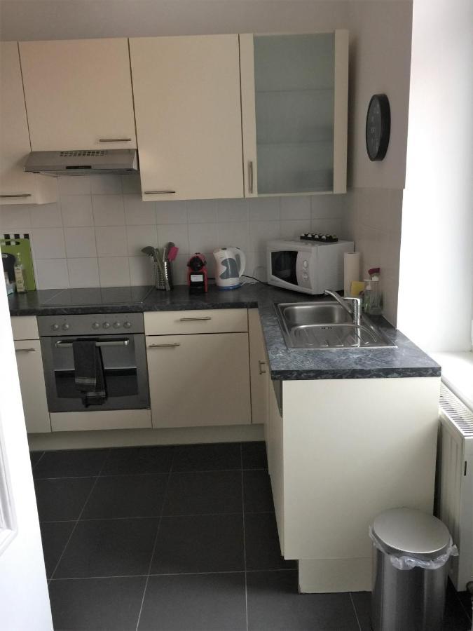 Apartments Near Schoenbrunn Palace Виена Екстериор снимка