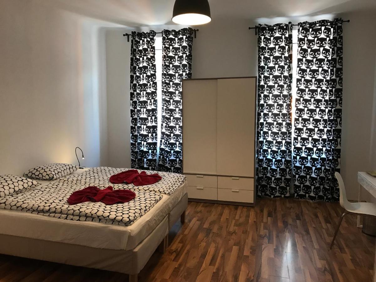 Apartments Near Schoenbrunn Palace Виена Екстериор снимка