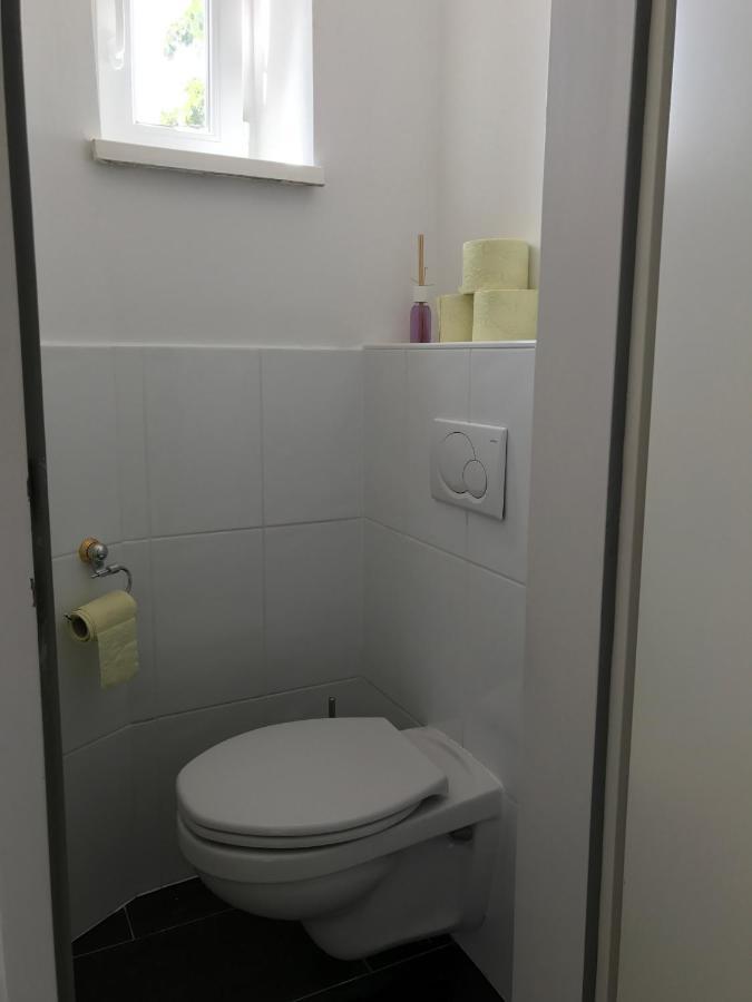Apartments Near Schoenbrunn Palace Виена Екстериор снимка